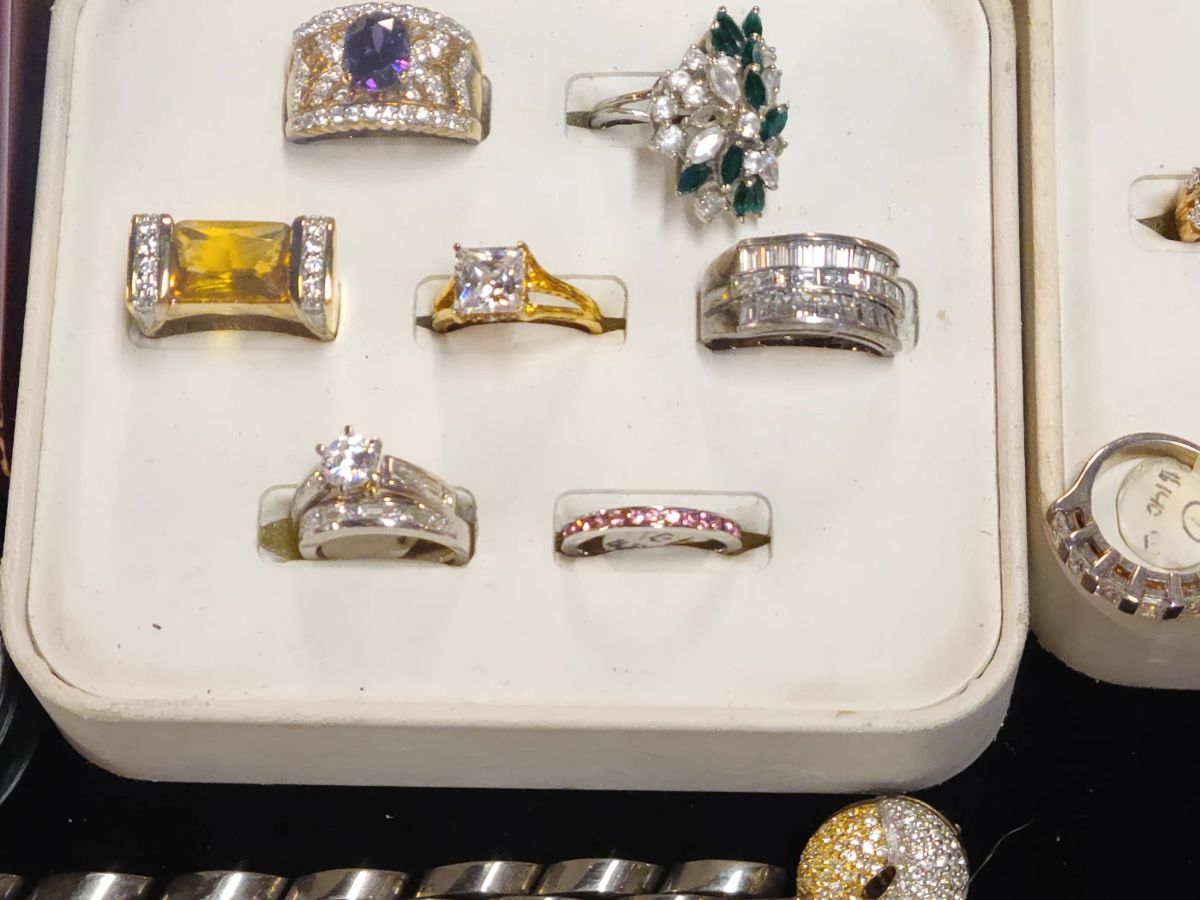 HUGE JEWELRY ESTATE SALE in Royal Oak, MI starts on 12/17/2023