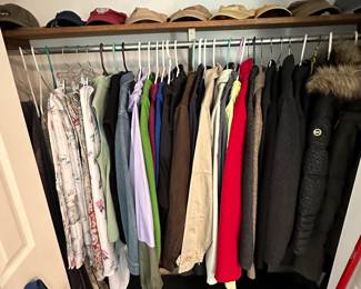 Women’s coats medium to smalls