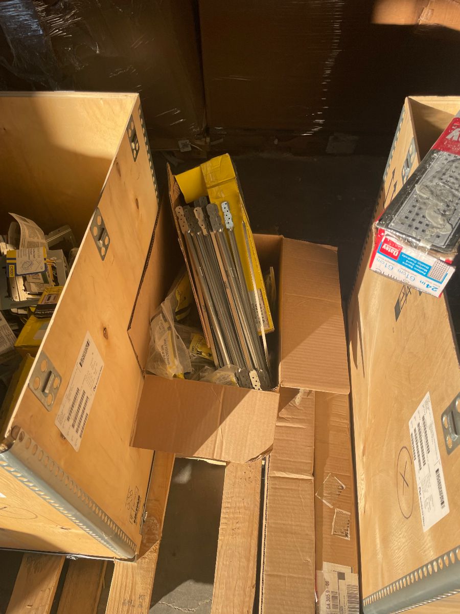 Huge Pallet Liquidation Sale in Bean Station, TN starts on 12/11/2023