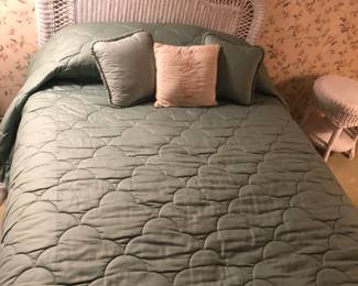 Vin]tage 4 piece set Wicker Boho Style. $1,200. obo