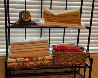 Assorted Linens: Holiday