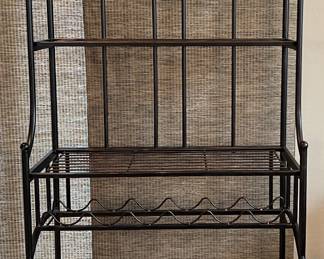 Bakers Rack w Wine Storage