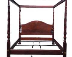 Fantastic Henkel Harris Mahogany Carved Canopy Bed with Rails Finish#29 Style #199-6/6
