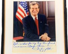 Signed & Framed Photo of Former U.S. Senate Majority Leader Trent Lott
