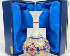 FINE GZHEL KUTAHYA PORSELEN RUSSIAN MOSCOW AUTHENTIC GEMSTONE VASE HAND MADE HAND PAINTED in original box
