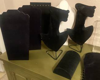 Jewelry display forms