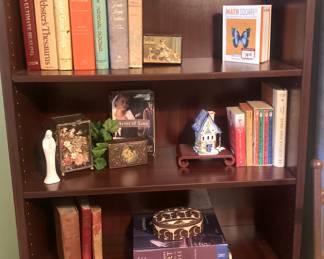 Additional book shelf