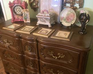 Provincial 9-drawer dresser; framed mirror