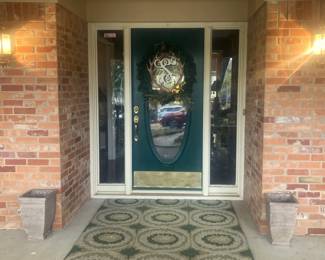 Please line up at the front door.