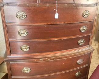 Vintage chest of drawer (as is)