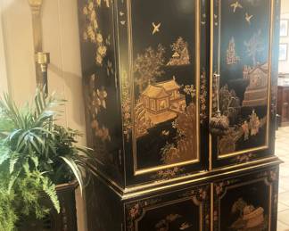 Elegant Asian style cabinet