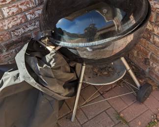 weber grill, like new