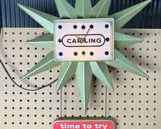 Carling Black Label Belleville IL Clock **Tested**