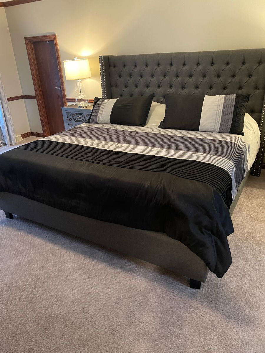 King size Tempur Pedic adjustable bed