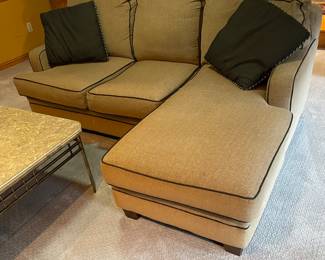 Smith Brothers 2 piece sectional with chaise 