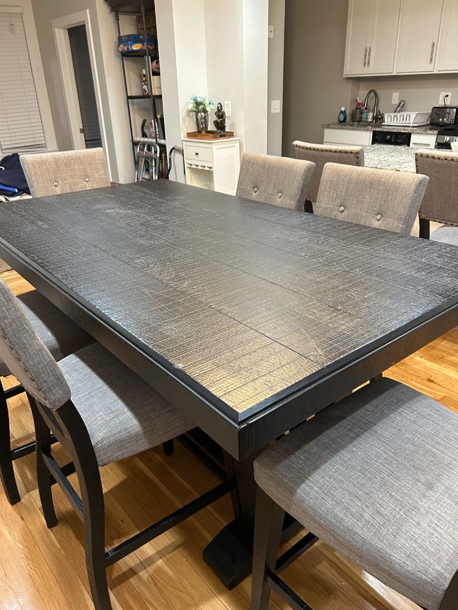 Estate Sale Furniture in Washington, DC starts on 12/17/2023