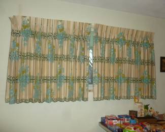 mid century curtains..very cool!