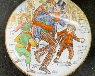 Crummles Enamel Anno Domini Pill Box 1982
