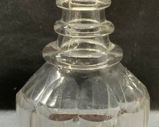 Art Glass Decanter W Stopper
