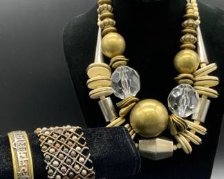 Lot 4 Vintage Necklaces & Bracelets, VCLM & More
