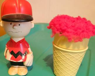 Vintage Avon Charlie Brown shampoo and sponge