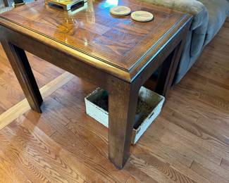 Lane side table
