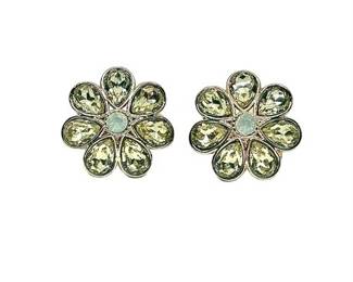 Lot 015   1 Bid(s)
Charter Club Flower Petal Crystal Clip-On Earrings