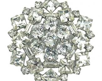 Lot 049   8 Bid(s)
Weiss Silver Toned Clear Rhinestone Encrusted Brooch
