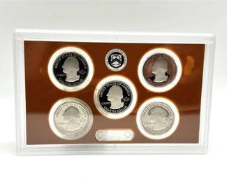 Lot 032   3 Bid(s)
2018 United States Mint Proof Set w/COA