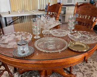 Box Lot#7 including large trays, centerpiece and holly cups
