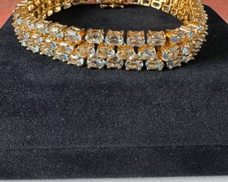 Sterling (.925) bracelet (approx. 7") Jewelry Lot#72 with gold finish