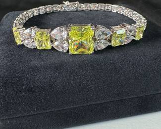 Sterling (.925) bracelet (approx. 7") Jewelry Lot#133