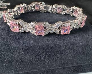 Sterling (.925) bracelet (approx. 7") Jewelry Lot#137