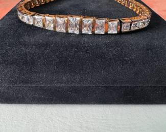Sterling (.925) bracelet (approx. 7") Jewelry Lot#67 with gold finish