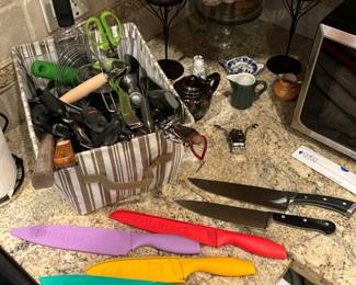 Cuisinart knives along with many other high quality knives, kitchen utensils
