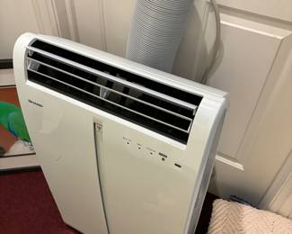 Portable room air conditioner