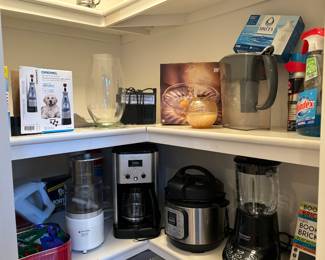 Coffee maker, insta pot, blender, chopper, mixer