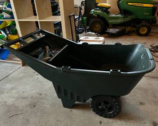 Garden cart wheelbarrow