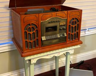 Vintage style record player, cd player, radio