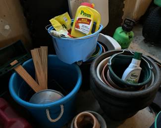 Planters, tubs, gardening items