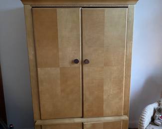 Entertainment cabinet or wardrobe