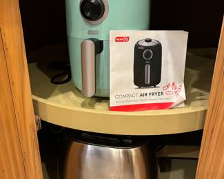 Air fryer, toaster