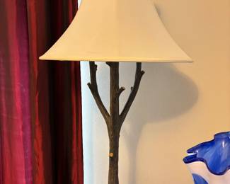 Neat tree lamp