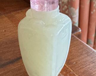 Antique White Jade Snuff Bottle. Photo 1 of 3.