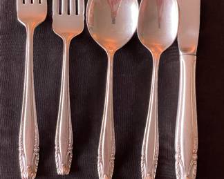 Wallace Stradivarius Sterling Silver 7-Piece Place Setting. Complete Service for 12 People. Photo 1 of 2.