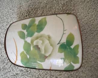 Antique Porcelain Lidded Jewelry Box. Photo 2 of 2.