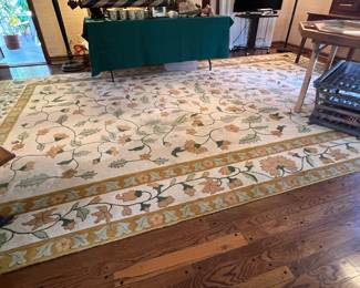 FLORAL RUG
