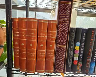 $850 recopilacion 
$ 425 ilustre Familia
Multiple signed books priced on the inside