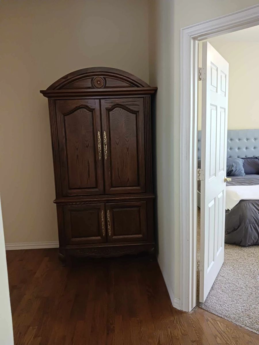 Cedar Hill Estate Sale starts on 12/16/2023