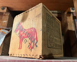 Brown's Mule Plug Wood Box
